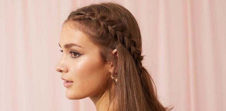 Peinados con trenzas y pelo suelto: francesas u holandesas finas (baby braids)